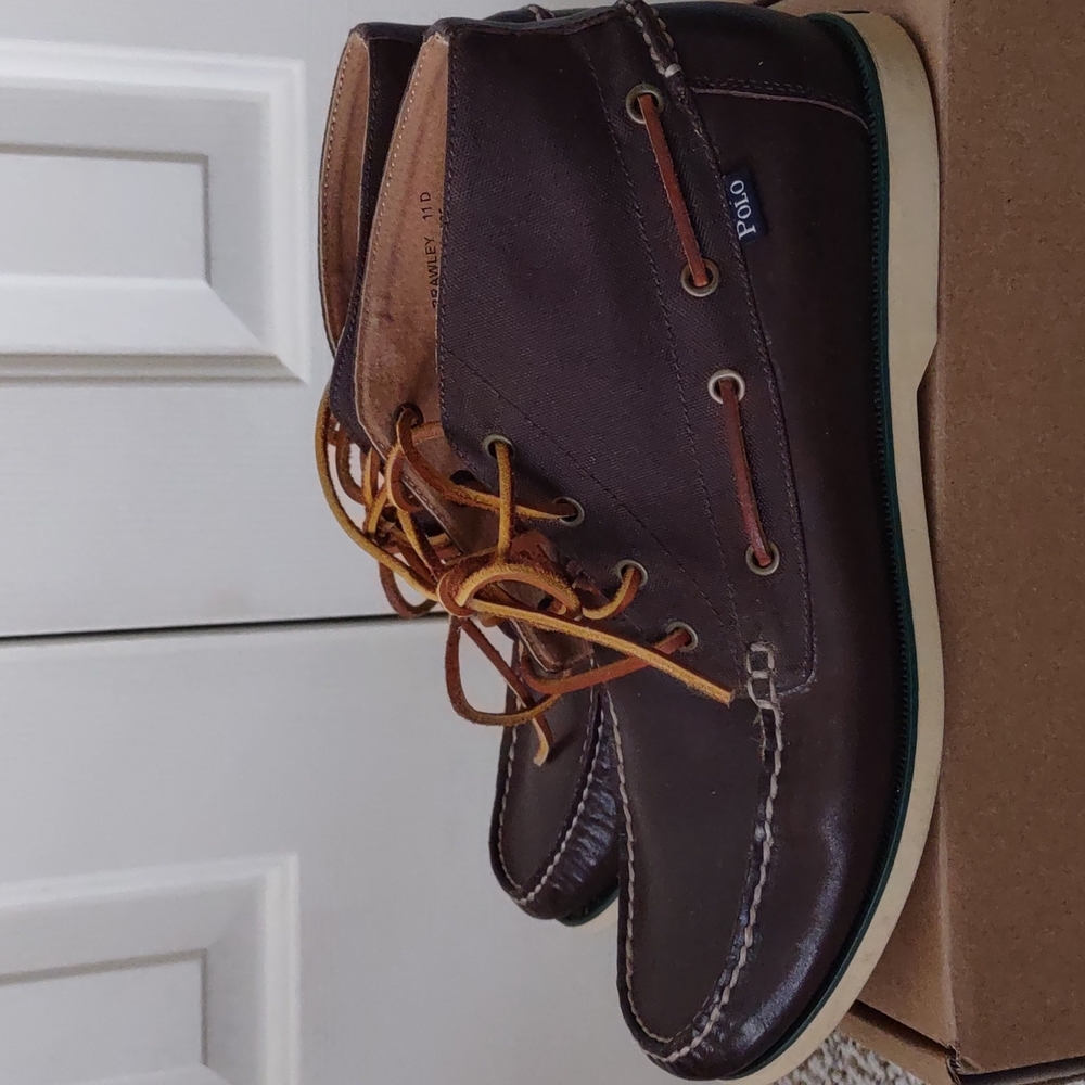 Shoes - Picture 2 of 4